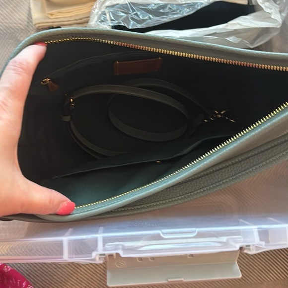 NWT Coach Sage Green Leather Women's Bag - Picture 5 of 5